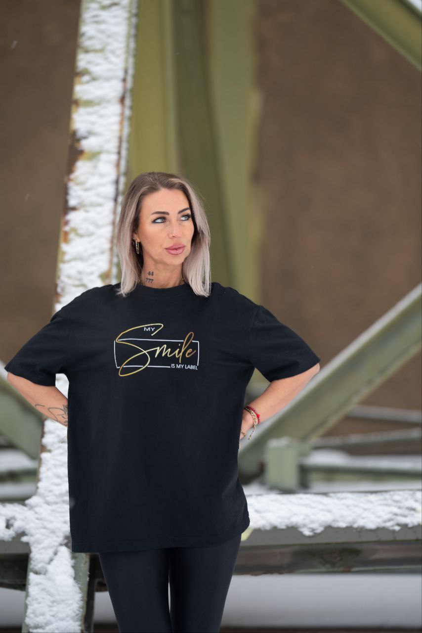 T-Shirt "My Smile Is My Label" Oversized